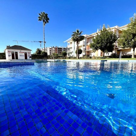 Apartamento Quarteira Elegant With Pool By Homing Exterior foto